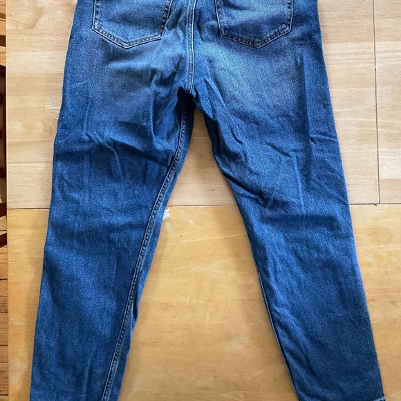 Hollister Mom Jean - Picture 4 of 5